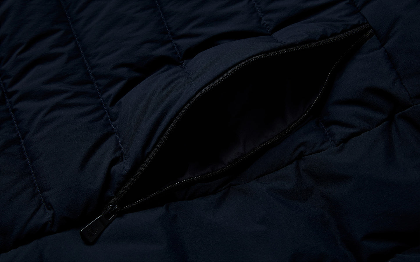 SPRAY DOWN JACKET