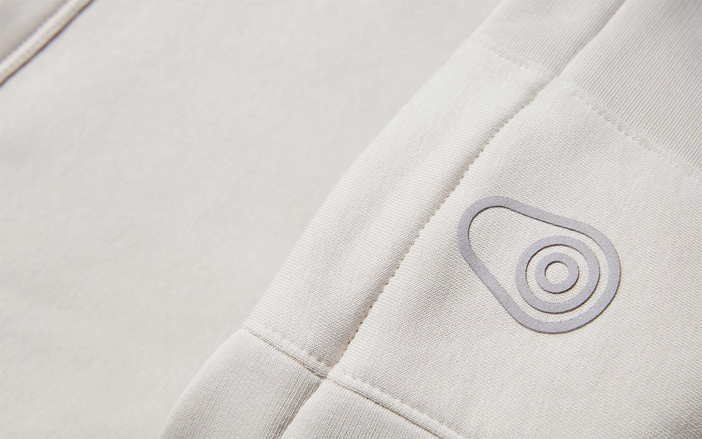 BOWMAN LOGO HOOD