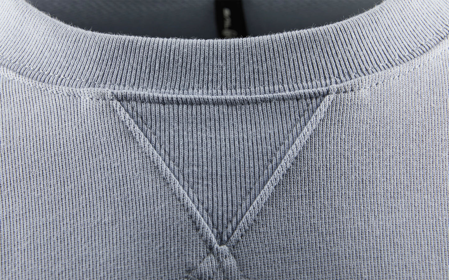 WIND SWEATER