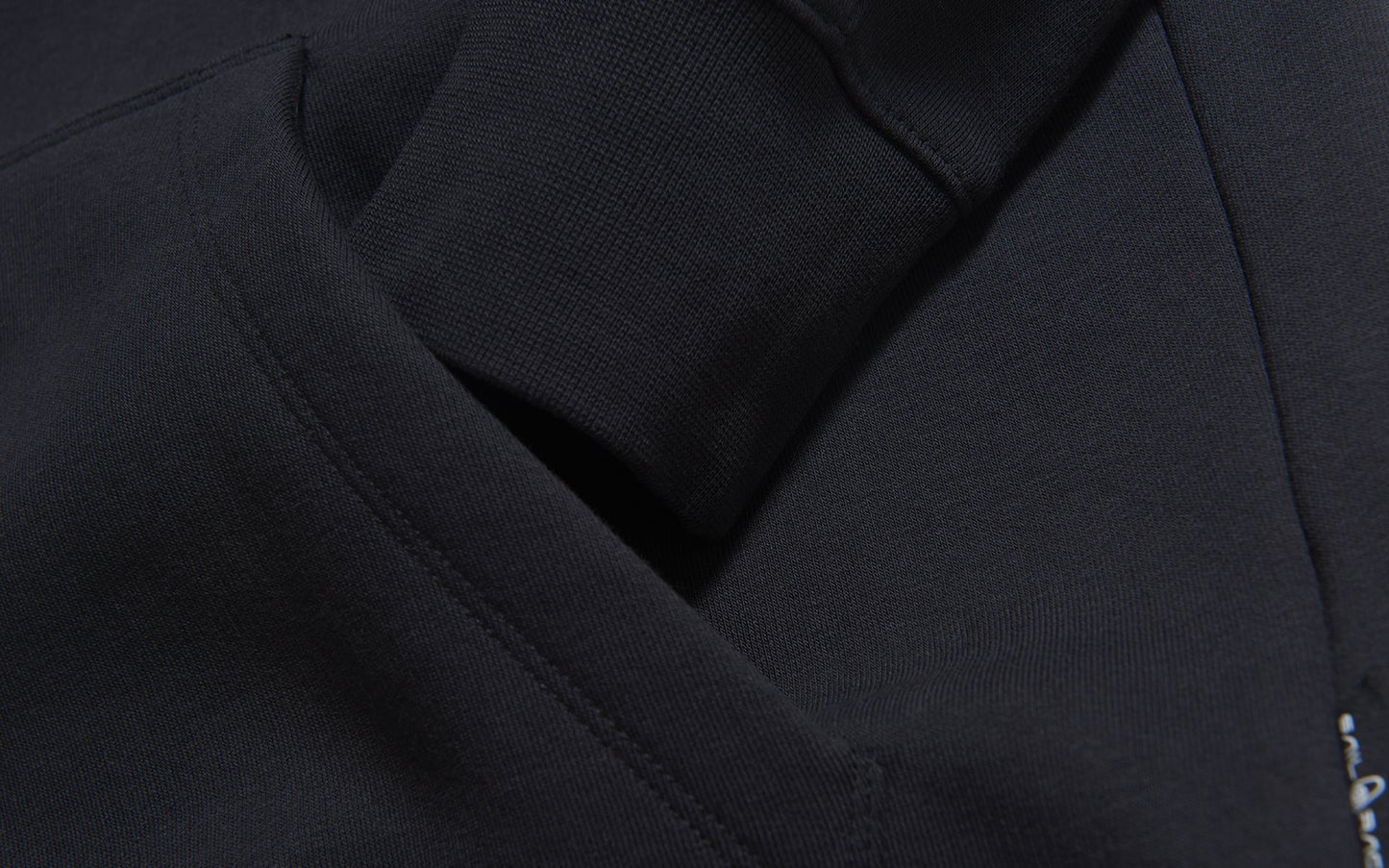 BOWMAN LOGO HOOD